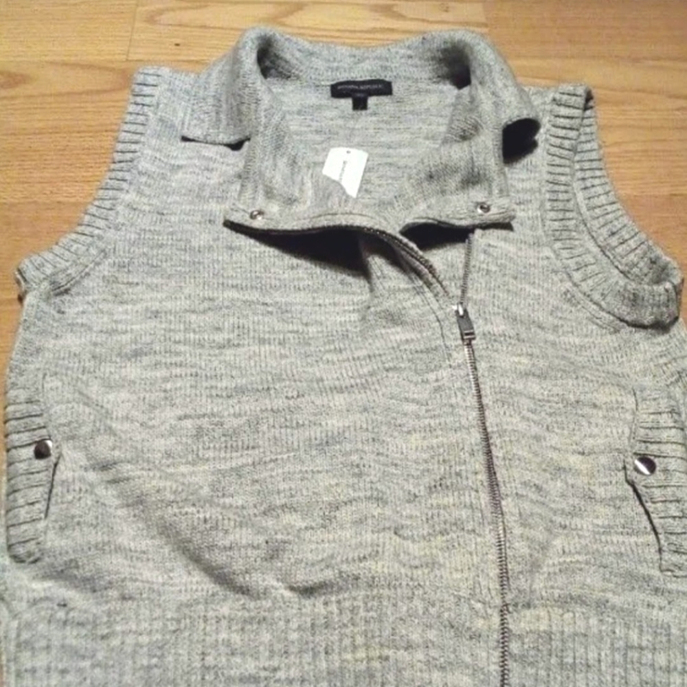 NWT Banana Republic Zipper Vest, Large